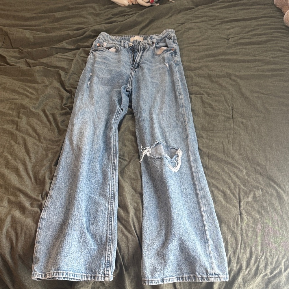 H&M Light Blue Boyfriend Jeans